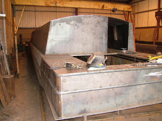NEW BUILD SURVEY OF A WIDE BEAM NARROWBOAT
